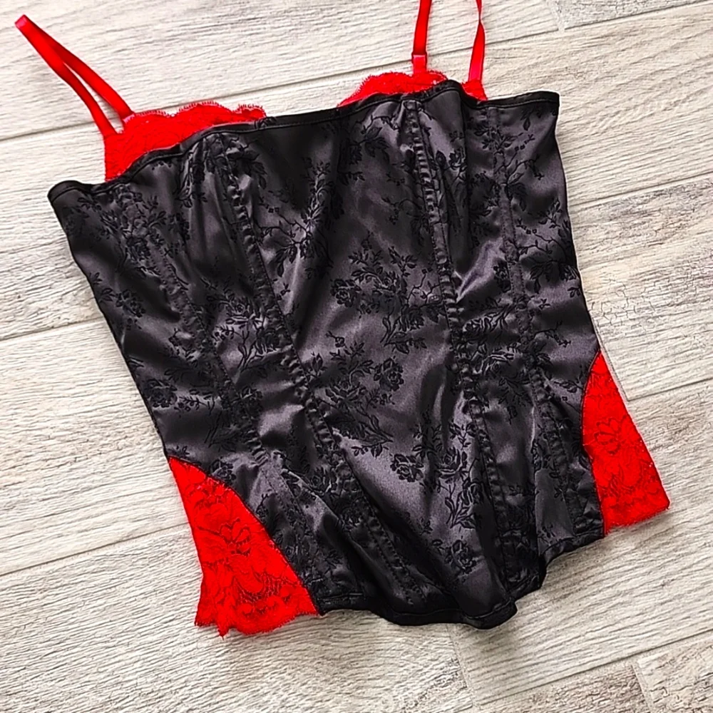 Fredericks of Hollywood Red & Black lace corset - Picture 2 of 6